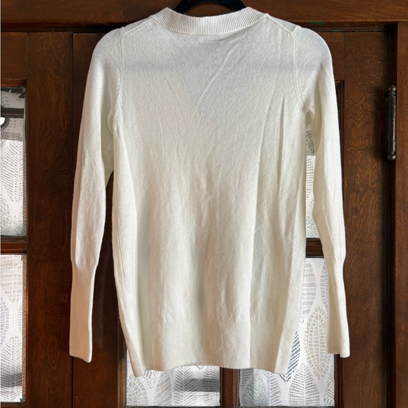 J. Crew 100% Cashmere V-Neck Sweater in Snow White - Picture 3 of 7